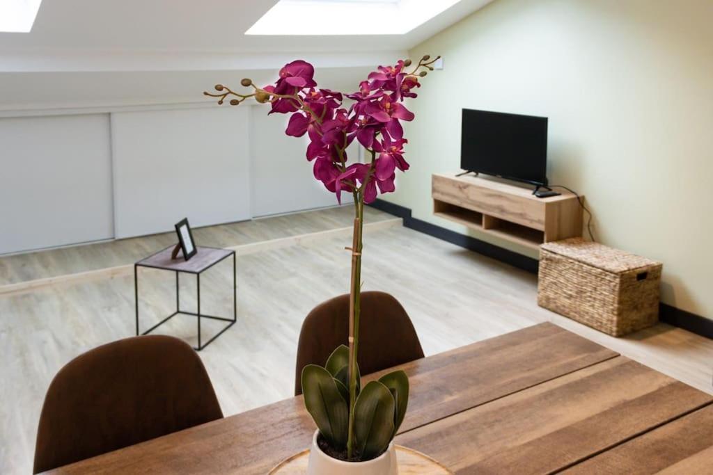 La Cambuse Topdestination-Bourg - Centre Ville - Classe 3 Etoiles Экстерьер фото